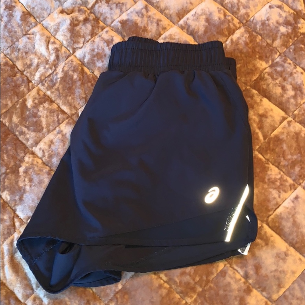 Running shorts. - Picture 2 of 3